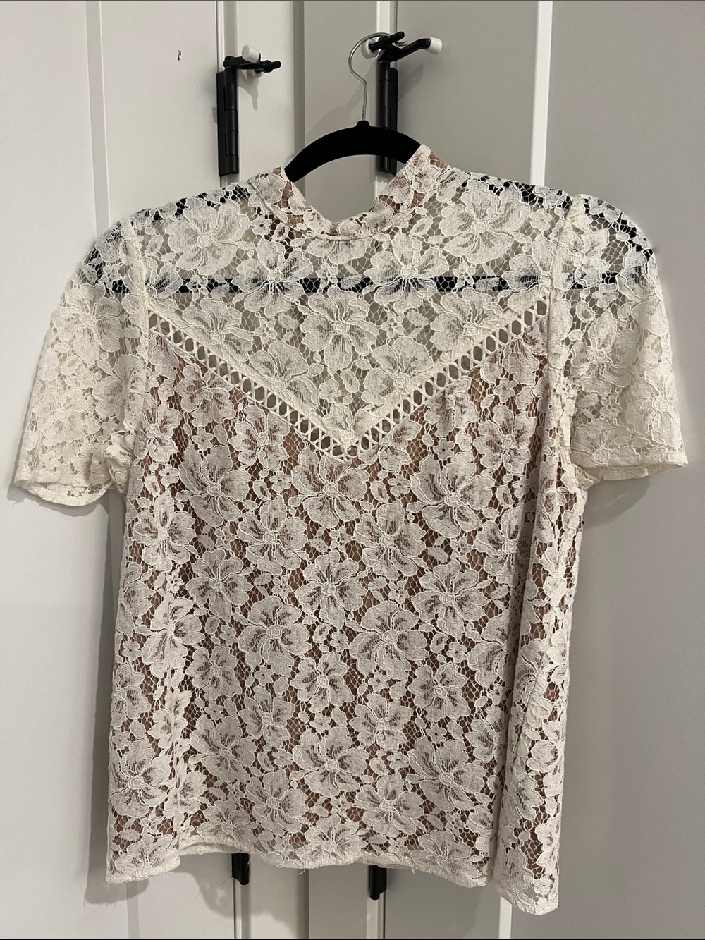 Wayf White Floral Lace Short Sleeve Top